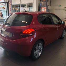 Peugeot 208 GENERATION-I 1.6 BLUEHDI 75 STYLE 162 000km occasion - Lisieux - photo 2/40
