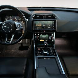 Jaguar XE D200 MHEV R-DYNAMIC BLACK 204cv occasion - Osny - photo 3/42