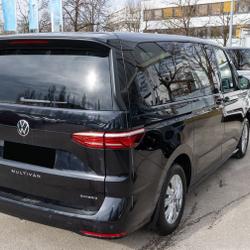 Volkswagen Multivan T7 version long - 1.4 eHybrid 218 DSG - Toit pano - 7 PL + Pack Vis &agrave; vis + Attelage !!! Franqueville-Saint-Pierre