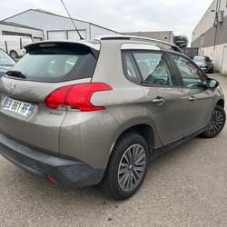 Peugeot 2008 1.2 PureTech 82 Active MOTEUR 54000 KMS AVEC FACTURE / DISTRIBUTION FAITE / EMBRAYAGE NEUF Saleux