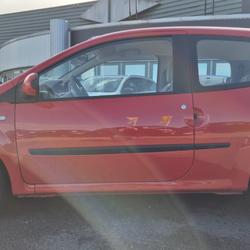 Renault Twingo 2 1.2 16v 75 eco2 Trend Les Garennes sur Loire