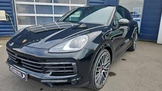 Porsche Cayenne  - photo 1