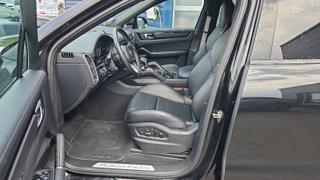 Porsche Cayenne  - photo 3