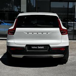 Volvo XC40 XC40 P8 Recharge AWD 408 ch 1EDT R-Design Saint-Ouen-l'Aum&ocirc;ne