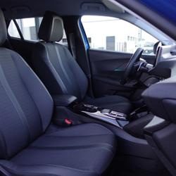 Peugeot 2008 BLUEHDi 130 ALLURE PACK+GPS 3D 10 COULEURS/1&Egrave;RE MAIN/GARANTIE 12 MOIS Connerr&eacute;