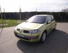 Renault Megane Coupe Saint-Philbert-de-Grand-Lieu