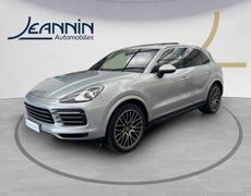 Porsche Cayenne Vert-Saint-Denis