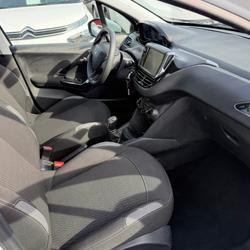 Peugeot 208 BlueHDi 100 Active *2019*5PLACES* Saint-Herblain