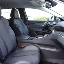 Peugeot 3008 130CH  EAT8 ALLURE+ATTELAGE AMOVIBLE/1&Egrave;RE MAIN/GARANTIE 12 MOIS Connerr&eacute;