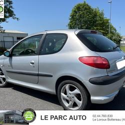 Peugeot 206 1.6i 16V Quiksilver Le Loroux-Bottereau