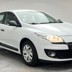 Renault Megane 3 1.5dCi 90 FAP eco2 Authentique - Soci&eacute;t&eacute; 2pl F&eacute;rin