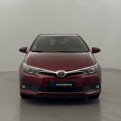 Toyota Auris HSD 136h Design Business Rez&eacute;