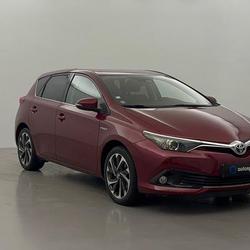 Toyota Auris HSD 136h Design Business Rez&eacute;