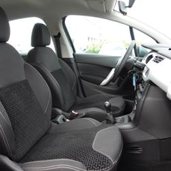 Citroen C3 VTi 95 CONFORT + ATTELAGE/ 1&Egrave;RE MAIN/ GARANTIE 12 MOIS/MOTEUR A CHAINE Connerr&eacute;