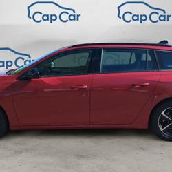 Opel Astra Sports Tourer 1.2 Turbo 110 . - Entretien constructeur Lille