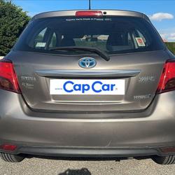 Toyota Yaris 1.5 VVTi Hybrid 100h E-CVT Dynamic - Automatique Pont-de-Ch&eacute;ruy