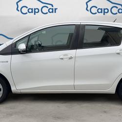 Toyota Yaris III 1.5 VVTi 100h Hybride E-CVT France Business - Automatique Nantes