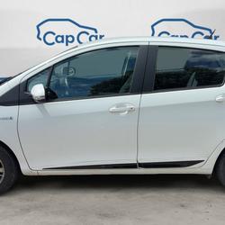 Toyota Yaris 1.5 VVT-i 100h Hybrid e-CVT Dynamic Business - Automatique Saint-Arnoult-en-Yvelines
