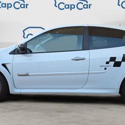 Renault Clio 3 RS 2.0 200 Cup - Entretien constructeur M&eacute;ry-sur-Oise