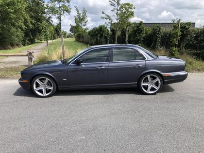 Jaguar XJ - V6 2.7 D - 207 Bi-Turbo Executive A - 19 800 €
