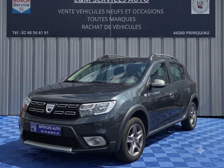 Dacia Sandero  - 11 990 €
