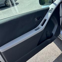 Toyota Yaris 1.0 - 69 VVT-i S&eacute;n&eacute;