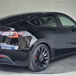 Tesla Model Y Performance noire premiere main Dunkerque