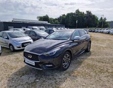 Infiniti Q30 Rédené